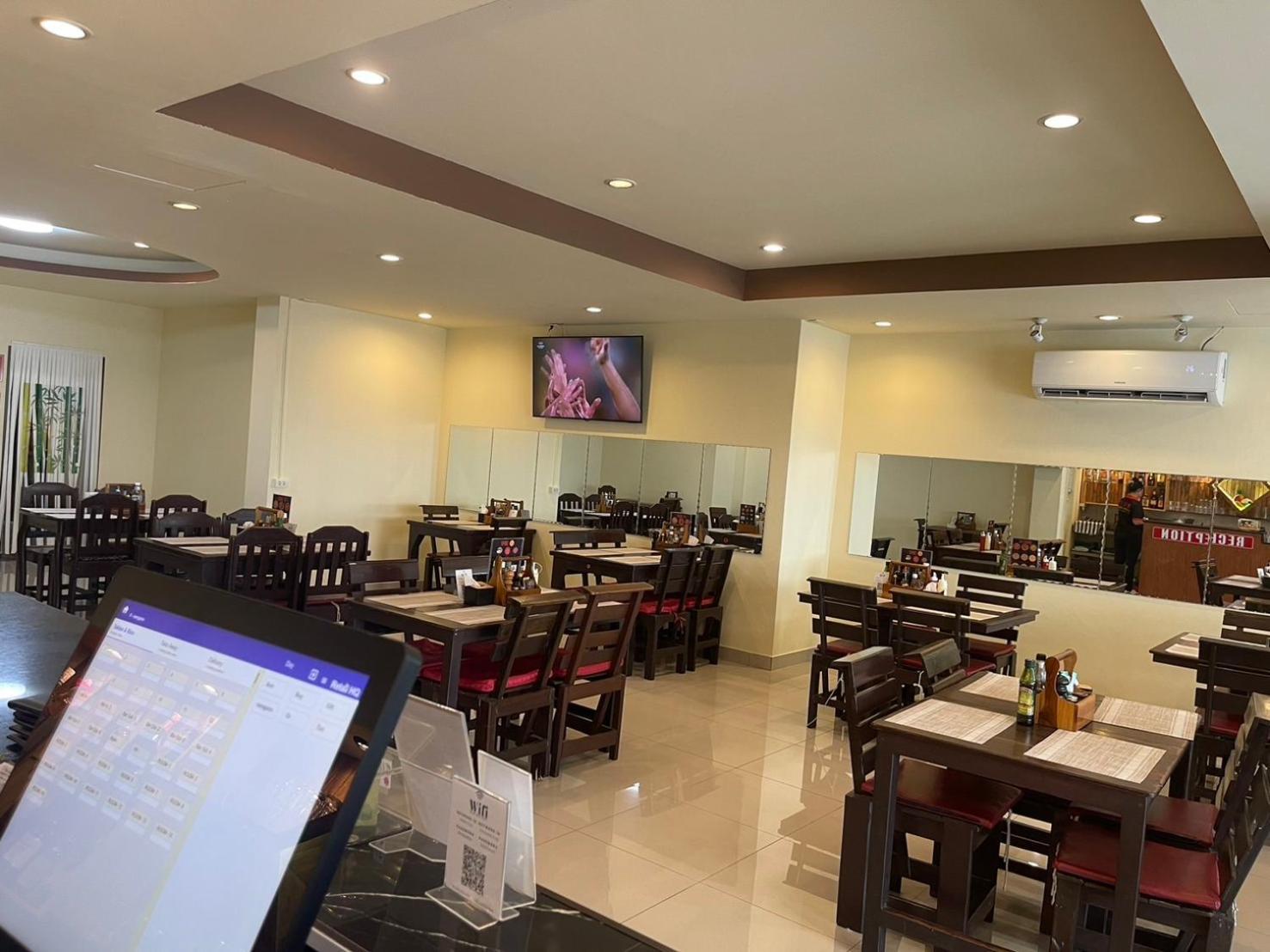 Malee Guesthouse And Restaurant Pattaya Ngoại thất bức ảnh