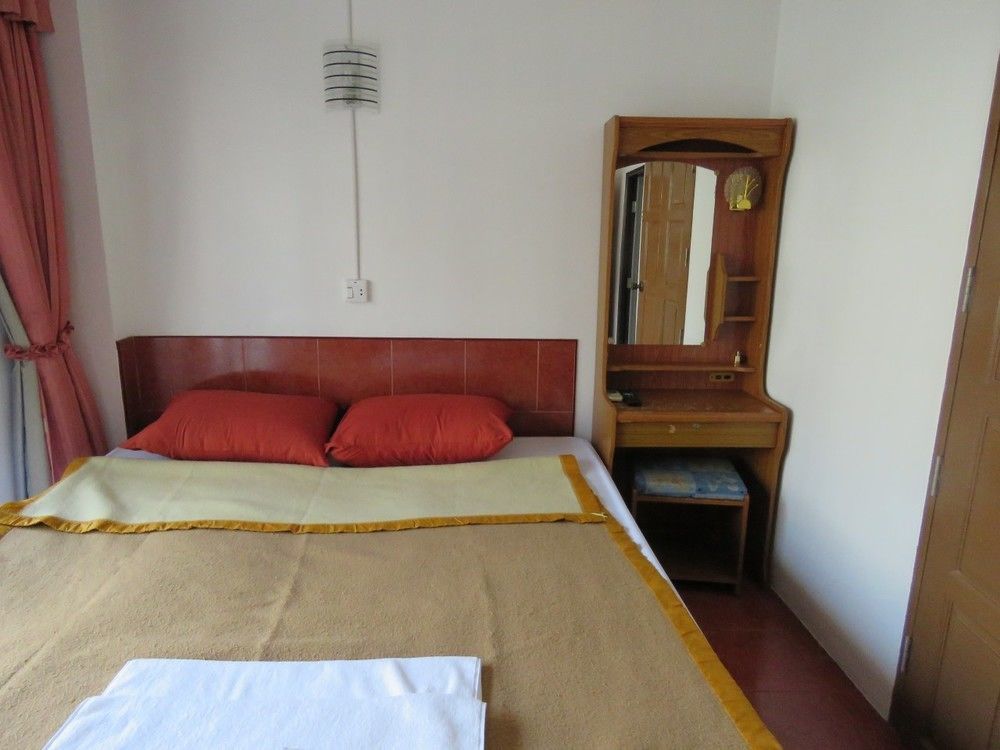 Malee Guesthouse And Restaurant Pattaya Ngoại thất bức ảnh