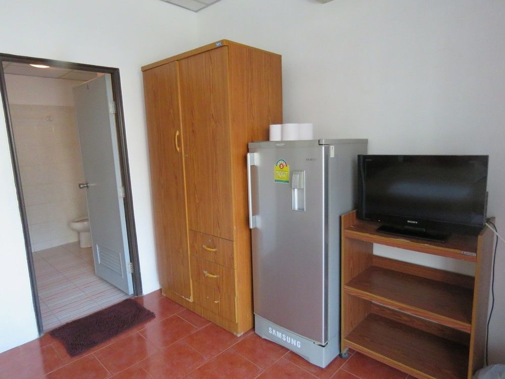 Malee Guesthouse And Restaurant Pattaya Ngoại thất bức ảnh